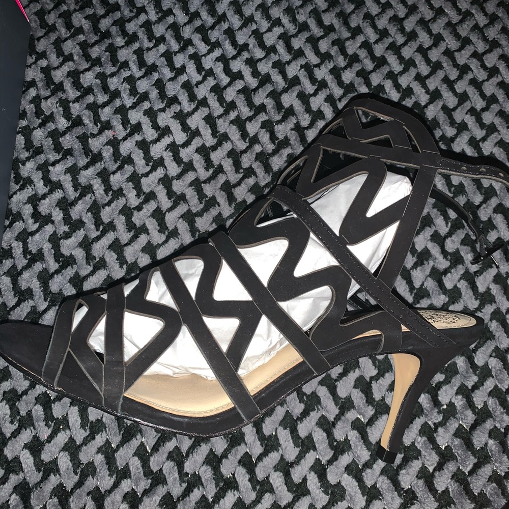 Vince Camuto black size 7 heel